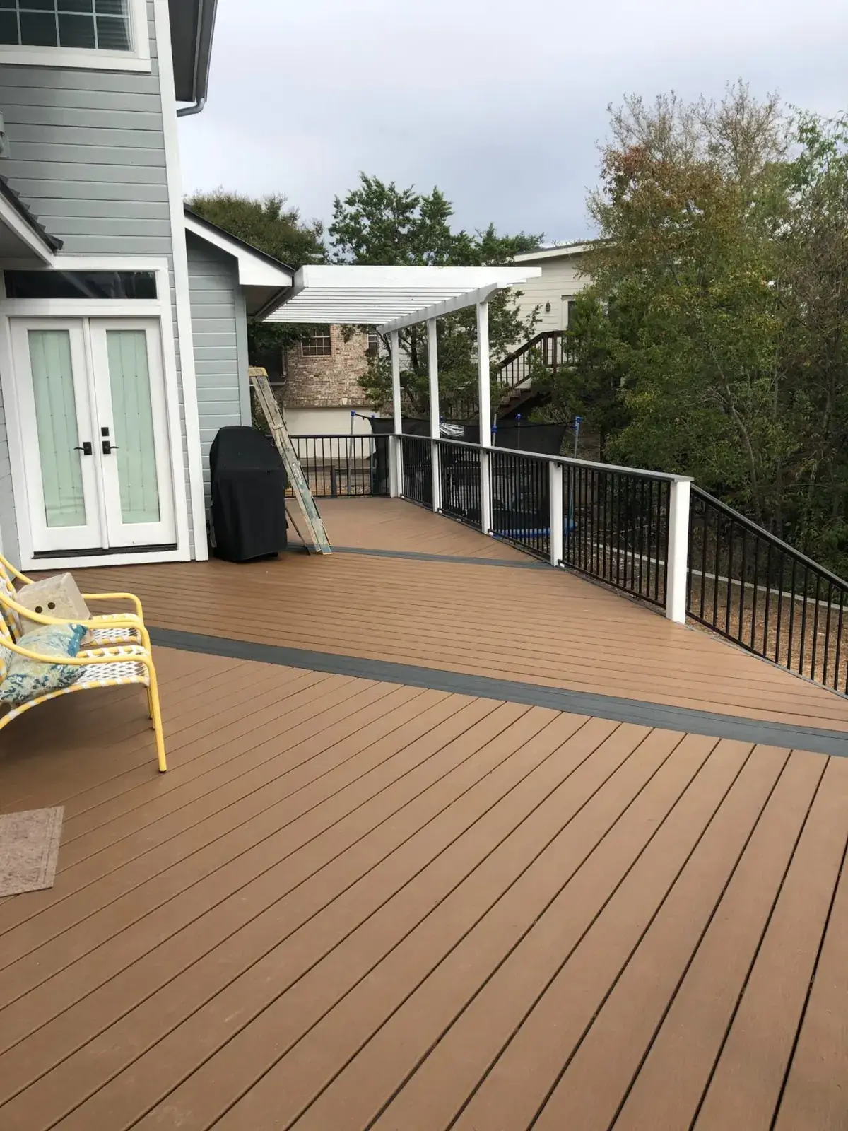 Composite deck with a picture-frame border